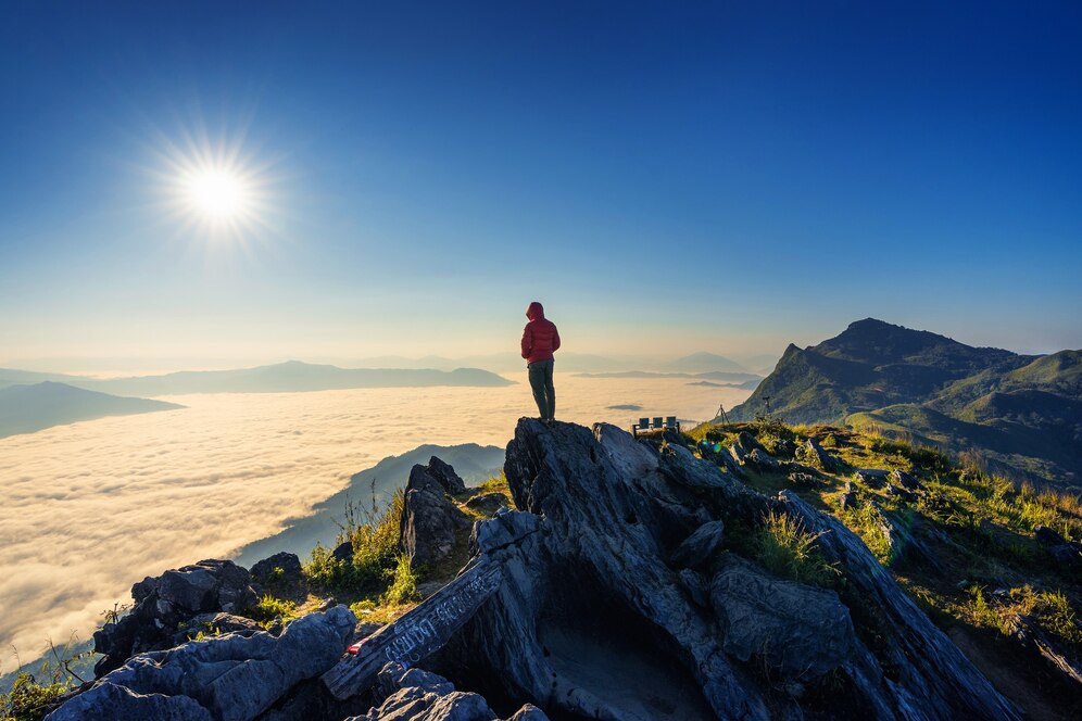 eSIM for Adventure Travelers: Stay Connected While Hiking, Diving, and Exploring